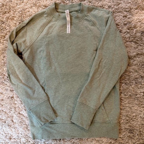 lululemon athletica Tops - Lululemon Crewneck Sweatshirt 💪🏻